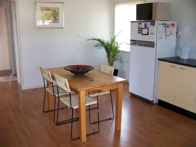 215 Kianawah Road, Wynnum West QLD 4178