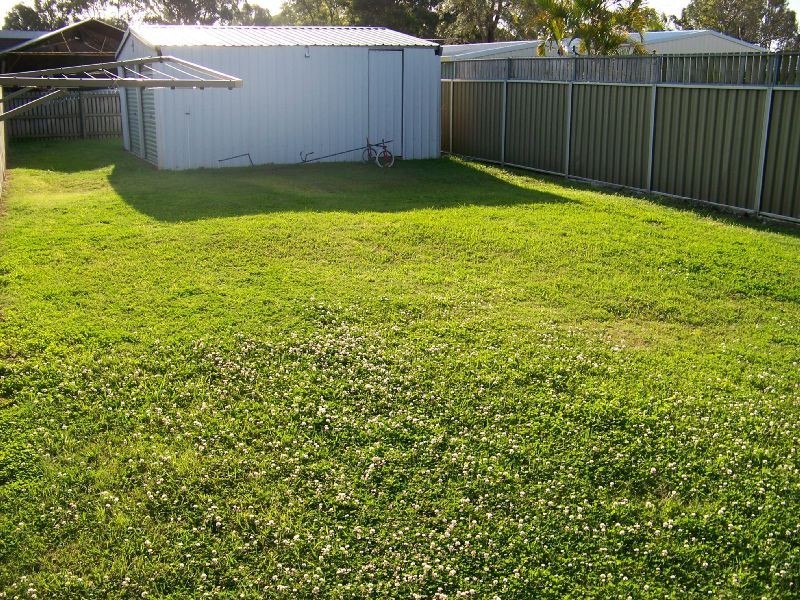 215 Kianawah Road, Wynnum West QLD 4178