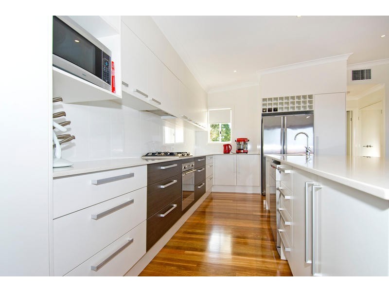 16A Ringara Street, Manly West QLD 4179