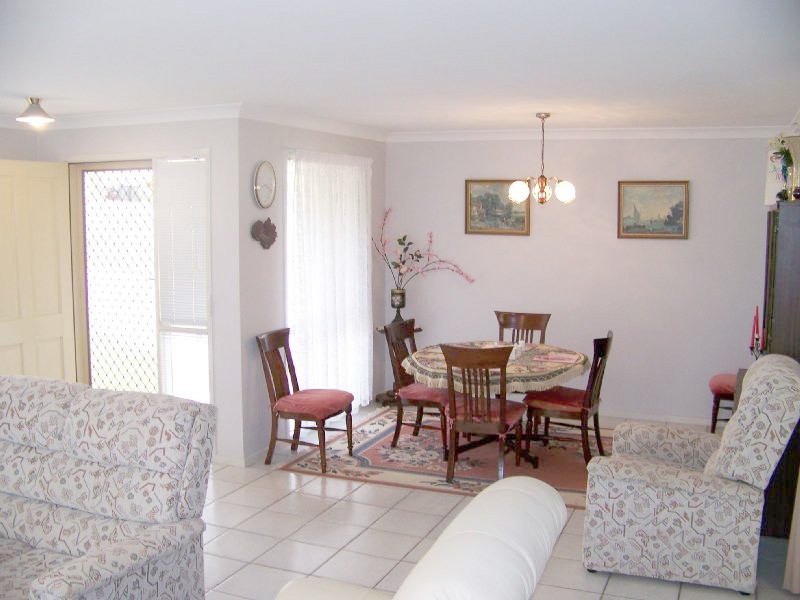 41 Plaza Street, Wynnum West QLD 4178