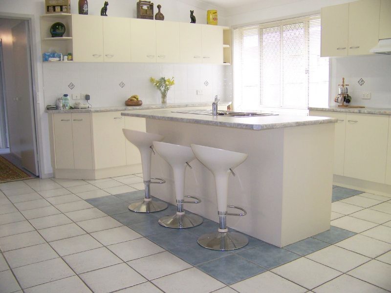 41 Plaza Street, Wynnum West QLD 4178