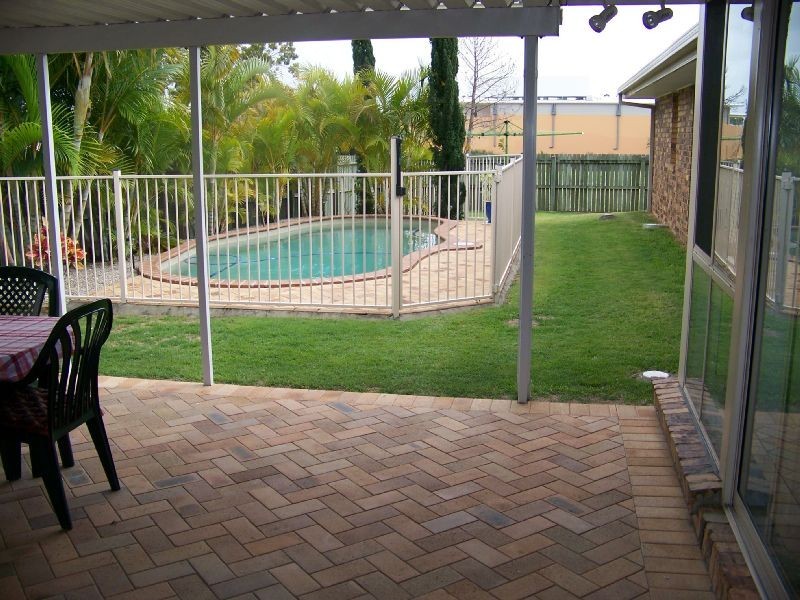 41 Plaza Street, Wynnum West QLD 4178