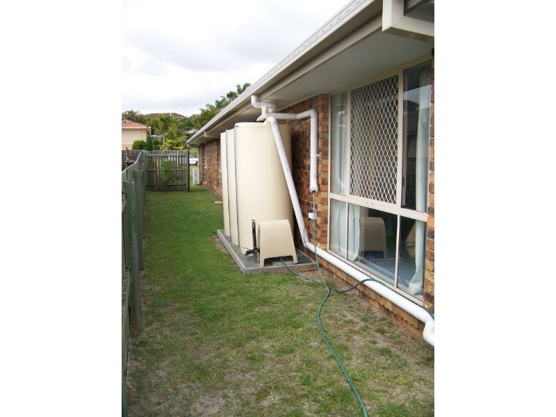 41 Plaza Street, Wynnum West QLD 4178