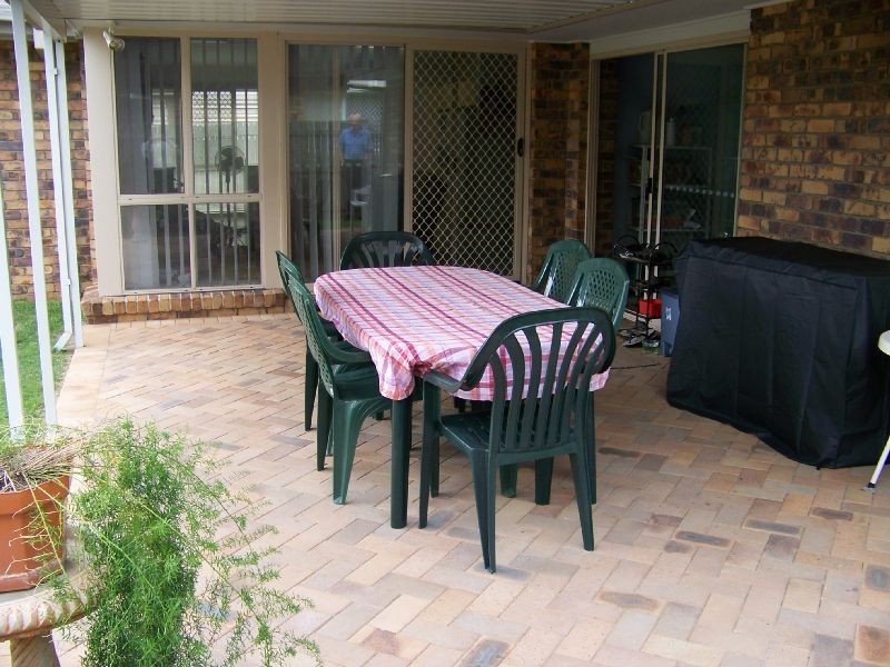 41 Plaza Street, Wynnum West QLD 4178