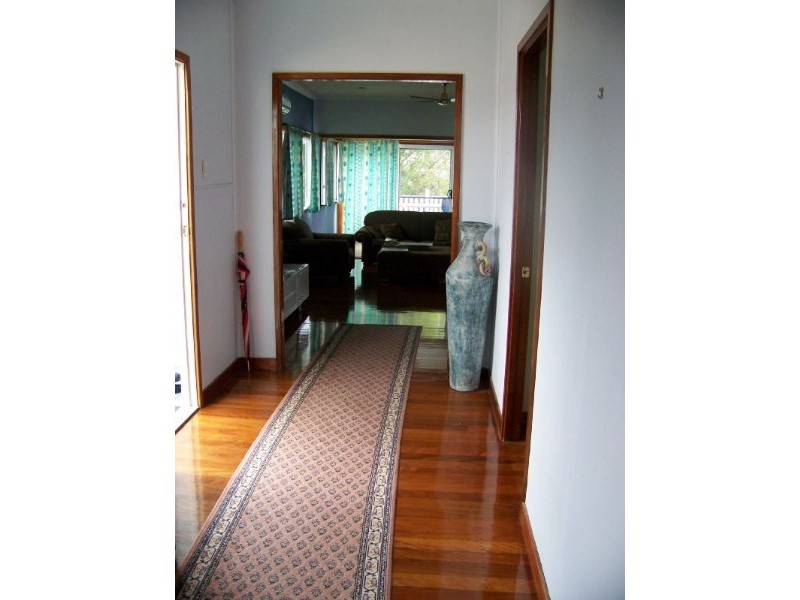 24 Grattan Terrace, Wynnum QLD 4178