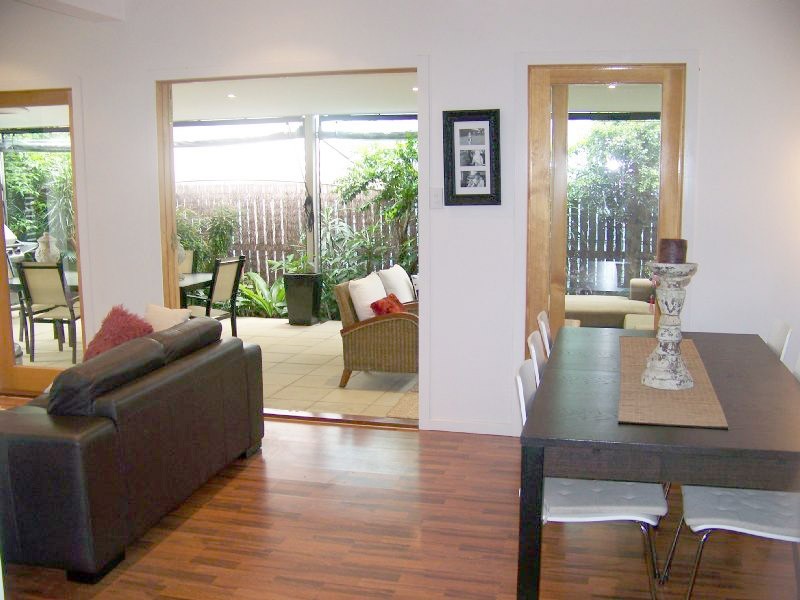 23 Pansy Street, Wynnum QLD 4178