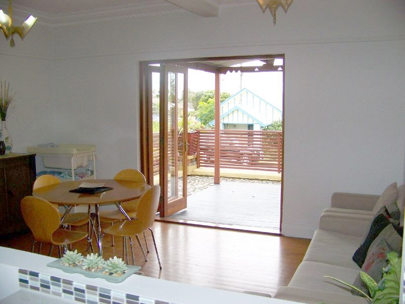 66 Warra Street, Wynnum QLD 4178