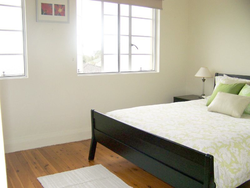 66 Warra Street, Wynnum QLD 4178