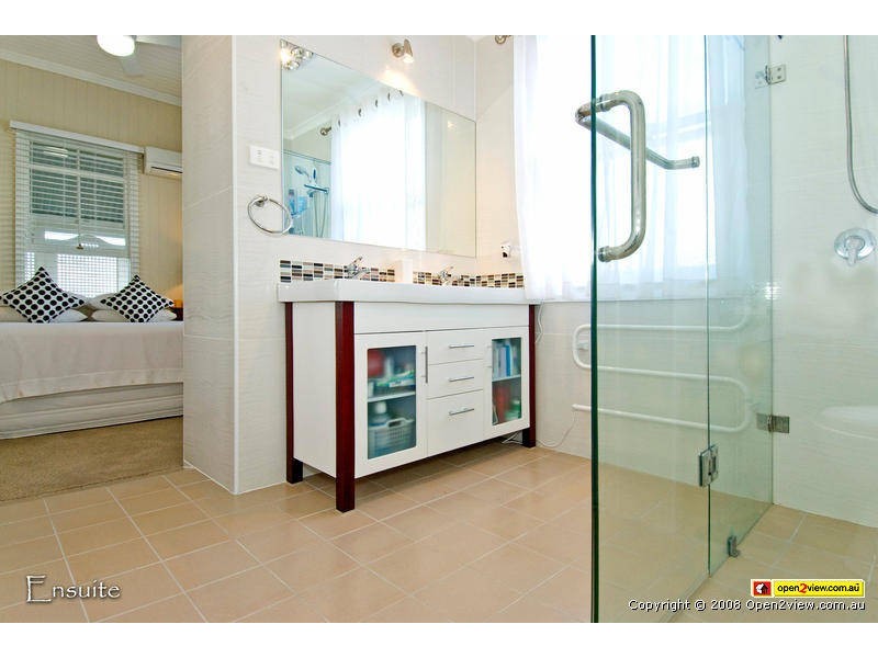 139 Mount Joy Terrace, Manly QLD 4179