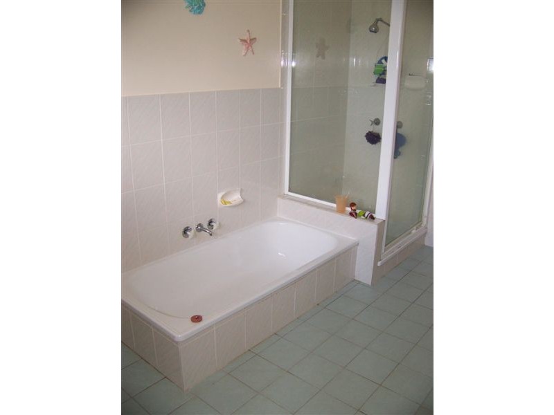 19 Tarwhine Street, Manly West QLD 4179