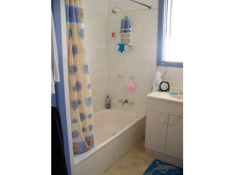 7 Barbara Street, Manly West QLD 4179