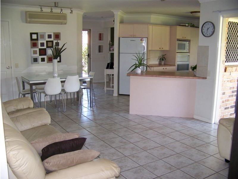 22 Miles Crescent, Manly West QLD 4179