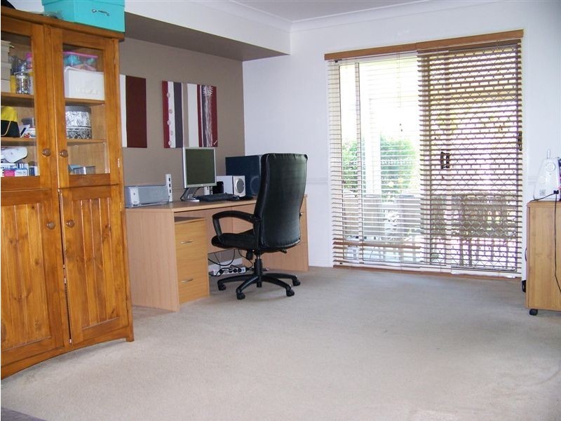 22 Miles Crescent, Manly West QLD 4179