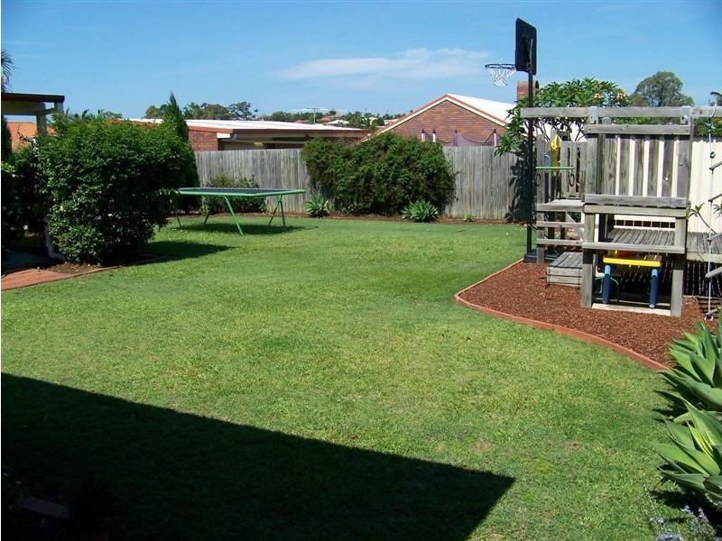 22 Miles Crescent, Manly West QLD 4179