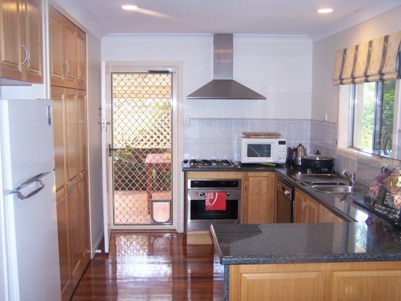 30 Barbara Street, Manly West QLD 4179