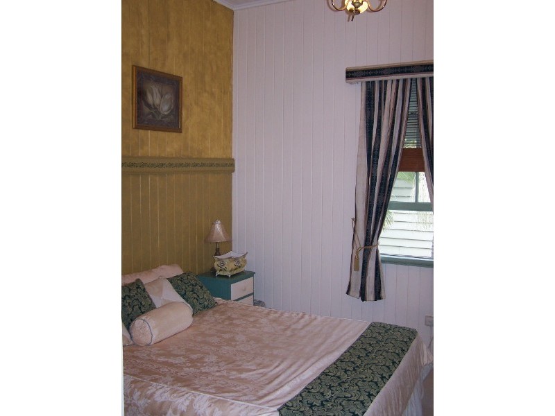 89 Chestnut Street, Wynnum QLD 4178