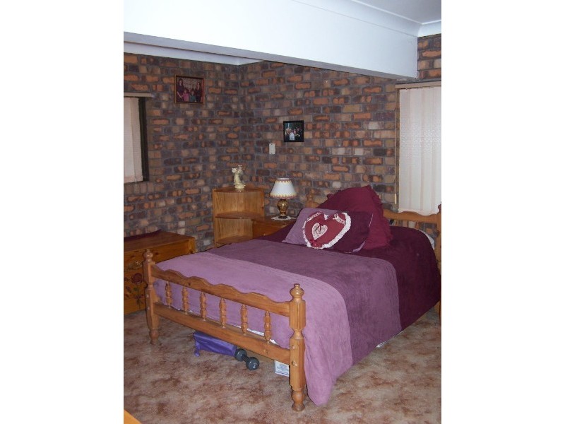 89 Chestnut Street, Wynnum QLD 4178