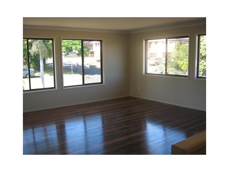 25 Edenderry Street, Manly West QLD 4179