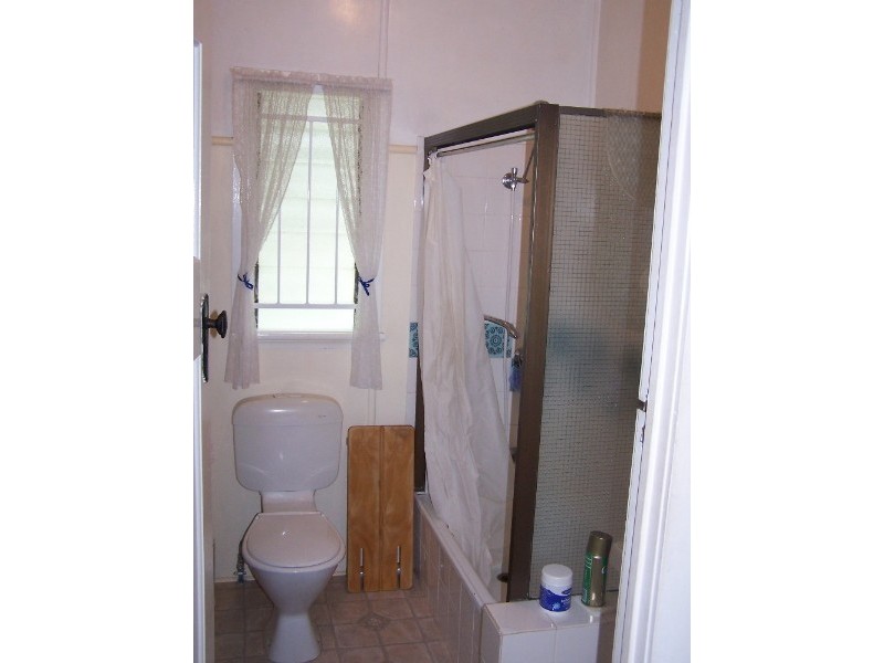 52 Mcfadden Street, Wynnum QLD 4178