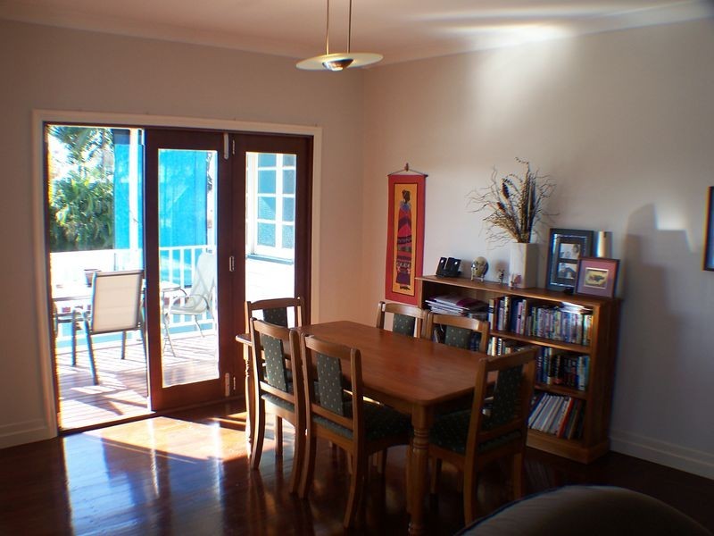 195 Stradbroke Avenue, Wynnum QLD 4178