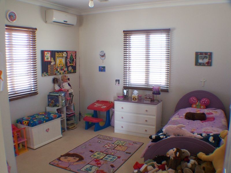 195 Stradbroke Avenue, Wynnum QLD 4178