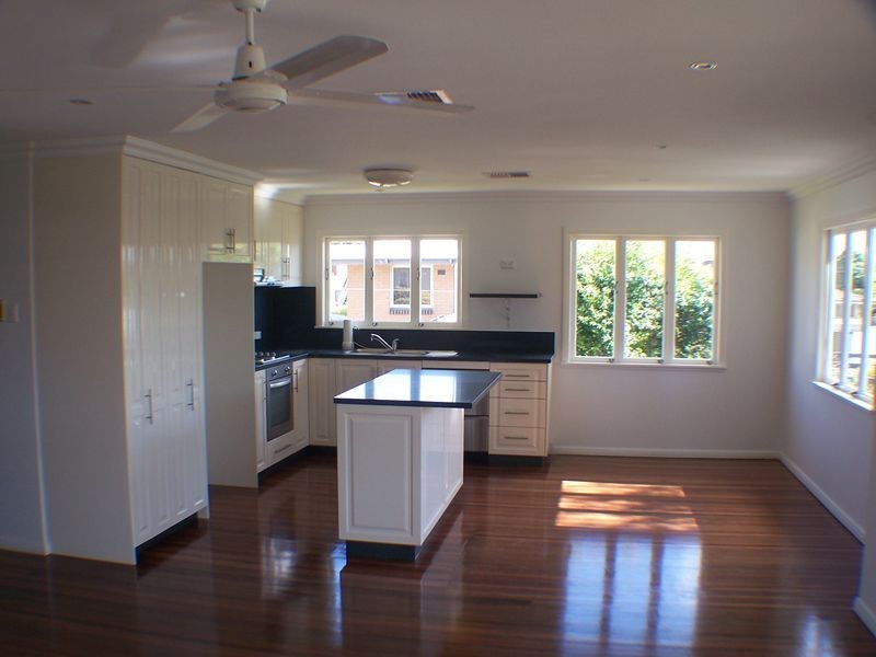 3 Banoon Drive, Wynnum QLD 4178