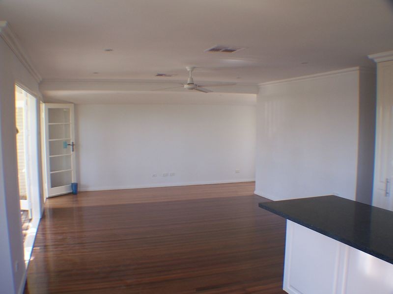 3 Banoon Drive, Wynnum QLD 4178