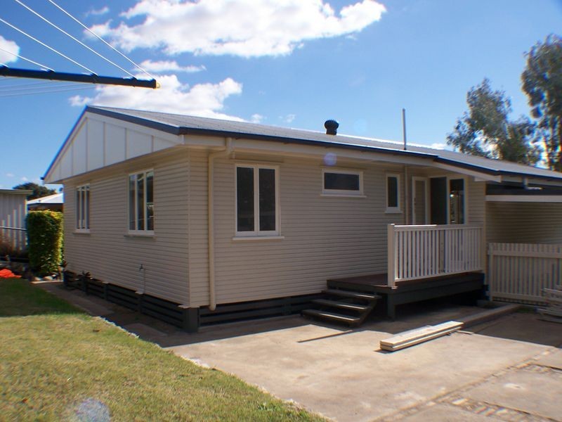 3 Banoon Drive, Wynnum QLD 4178