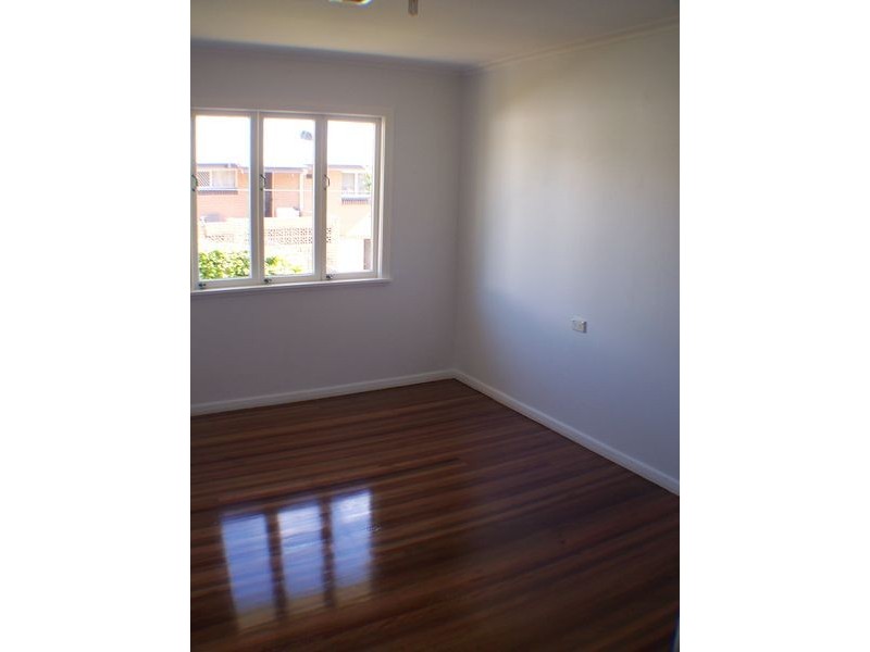 3 Banoon Drive, Wynnum QLD 4178