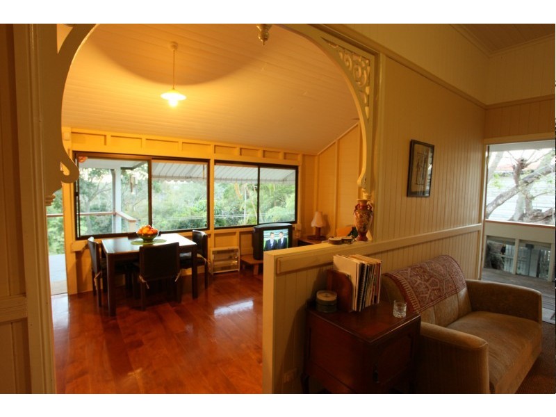 18 Bay Terrace, Wynnum QLD 4178