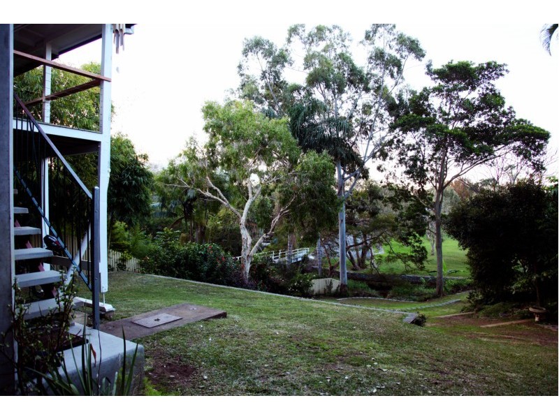 18 Bay Terrace, Wynnum QLD 4178