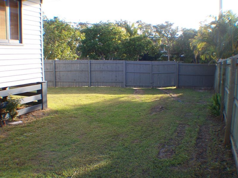 2 Bethania Street, Lota QLD 4179