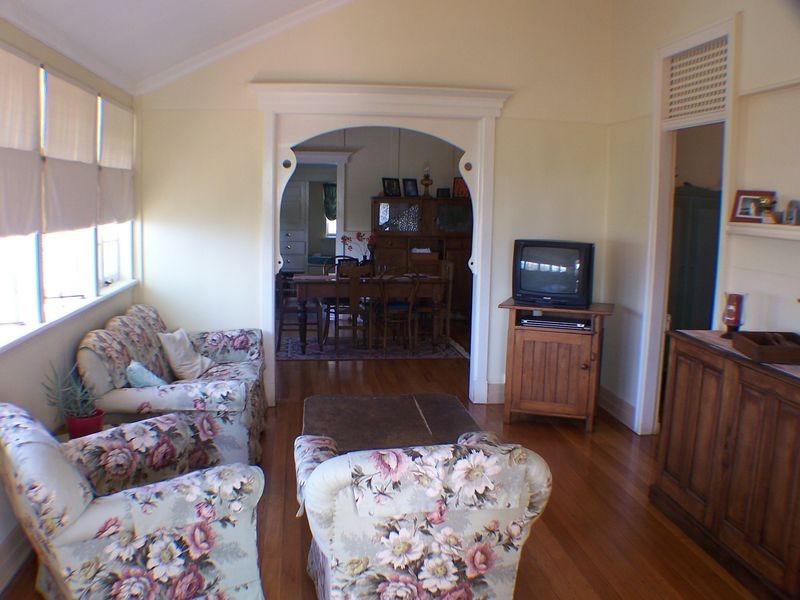 38 Adam Street, Wynnum QLD 4178