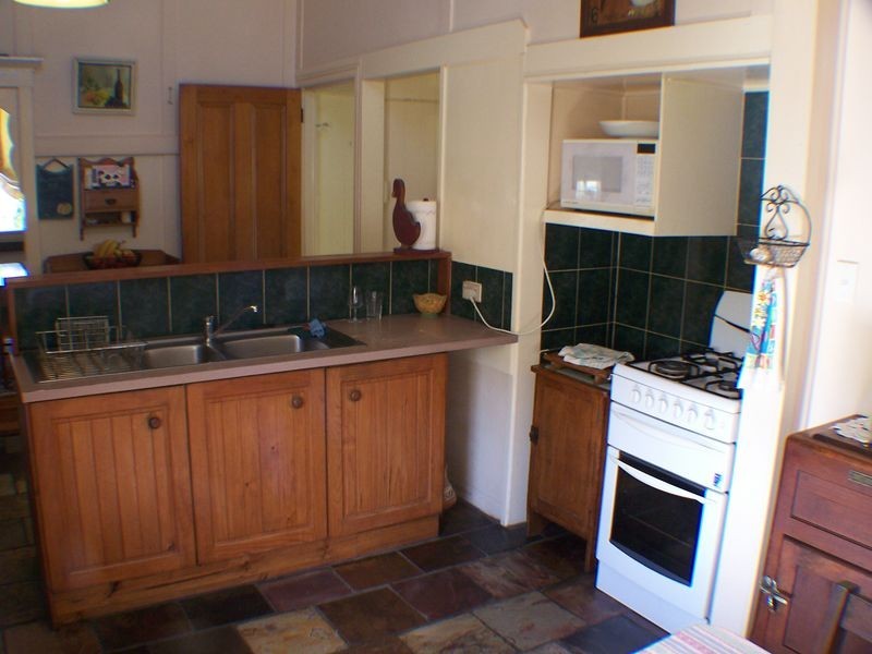 38 Adam Street, Wynnum QLD 4178