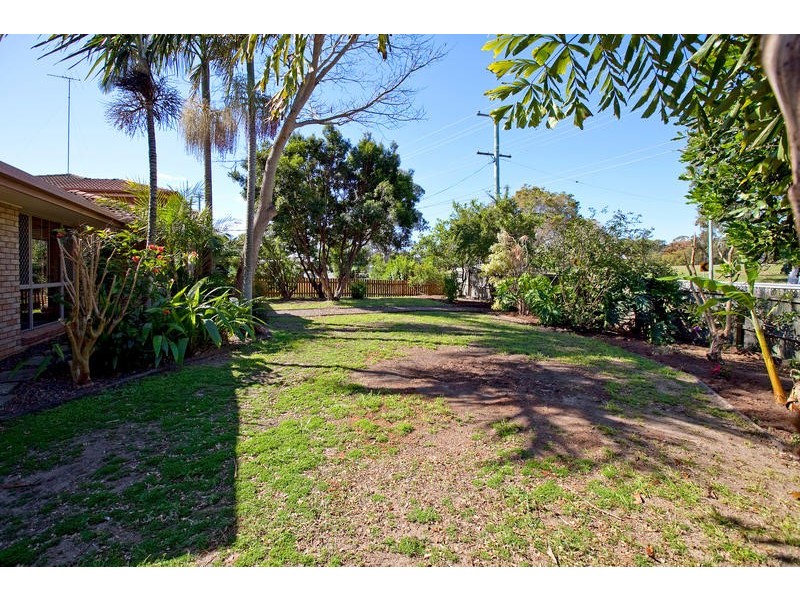 297 Whites Road, Lota QLD 4179