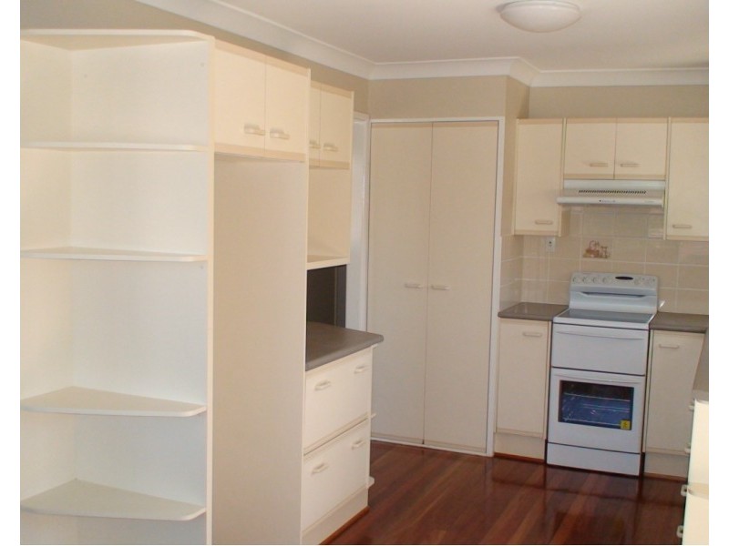 15 School Road, Wynnum West QLD 4178