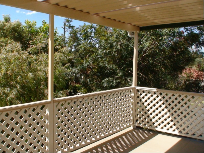 15 School Road, Wynnum West QLD 4178