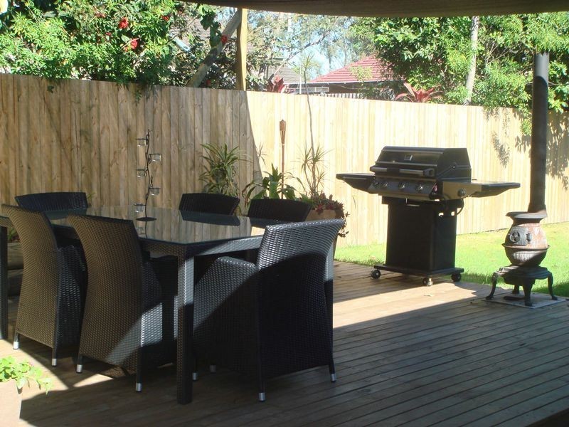 10 Helmhold Street, Wynnum QLD 4178