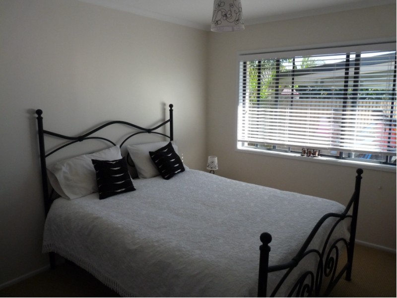 10 Helmhold Street, Wynnum QLD 4178