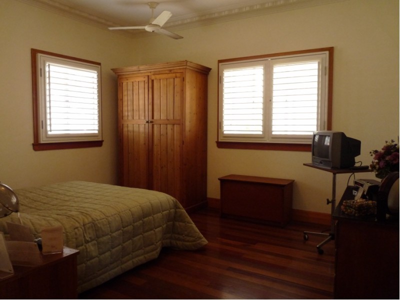 118 Moreton Avenue, Wynnum QLD 4178