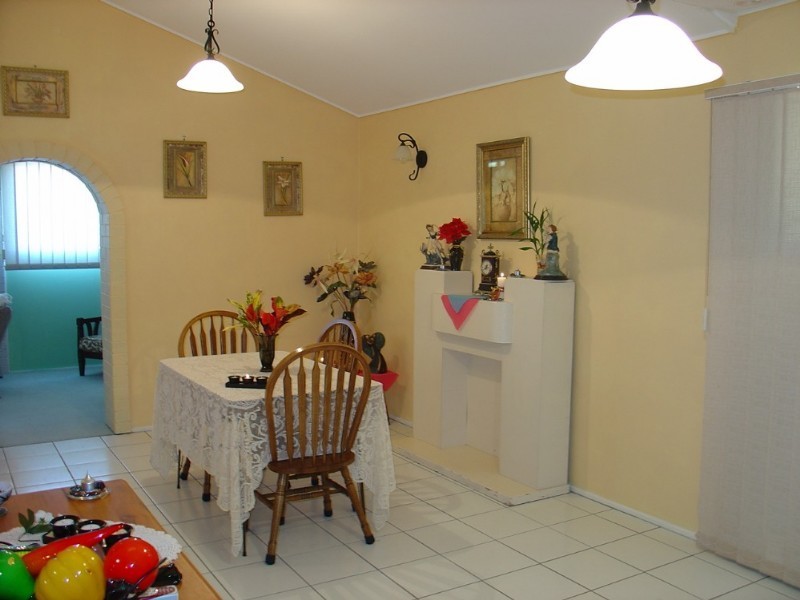 2 Gwynne Street, Wynnum West QLD 4178