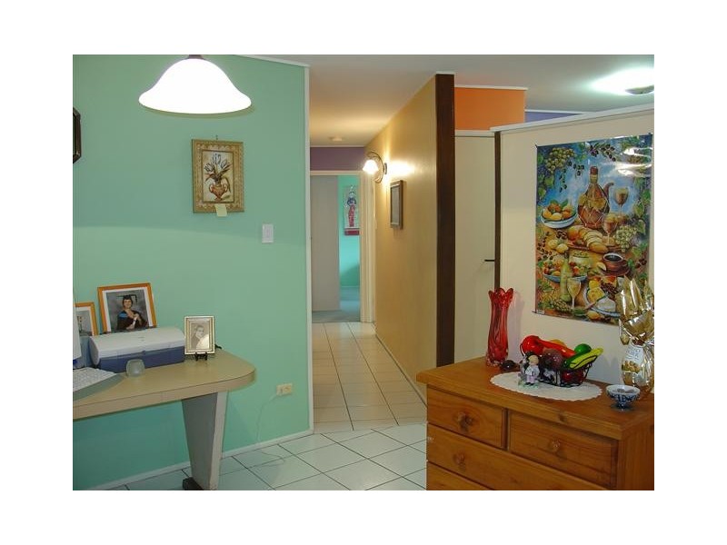 2 Gwynne Street, Wynnum West QLD 4178