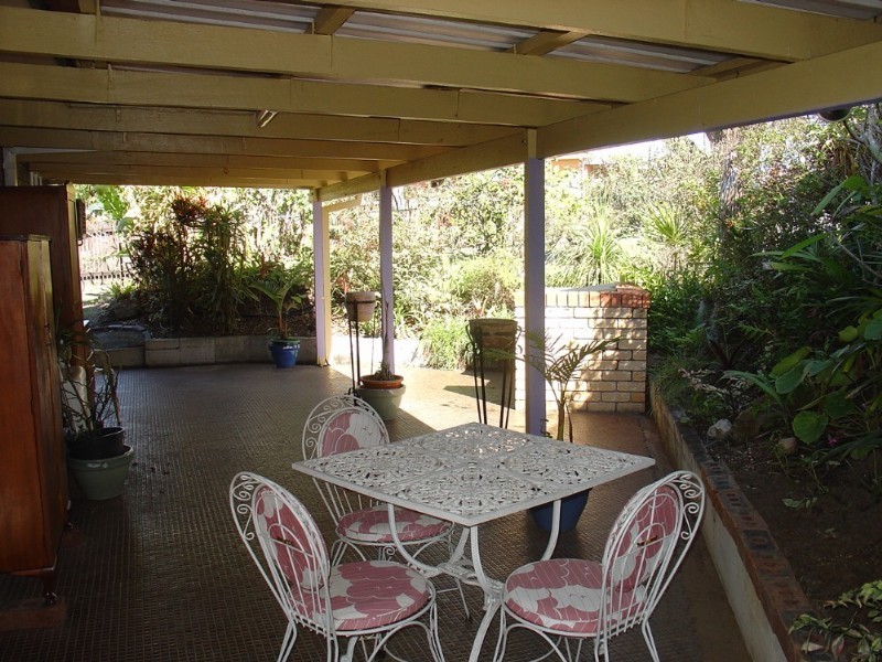 2 Gwynne Street, Wynnum West QLD 4178