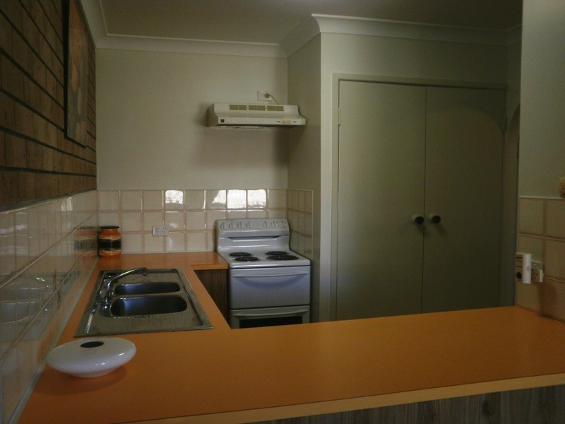 2/43 Drayton Terrace, Wynnum QLD 4178