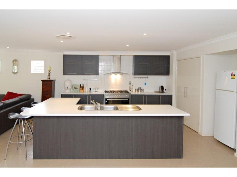 56 MacDonald Street, Lota QLD 4179