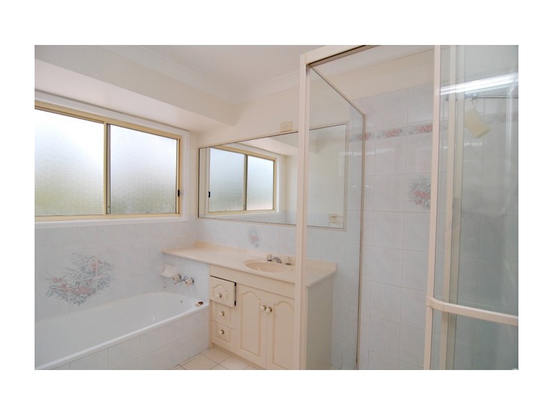 70 Robtrish Street, Manly West QLD 4179