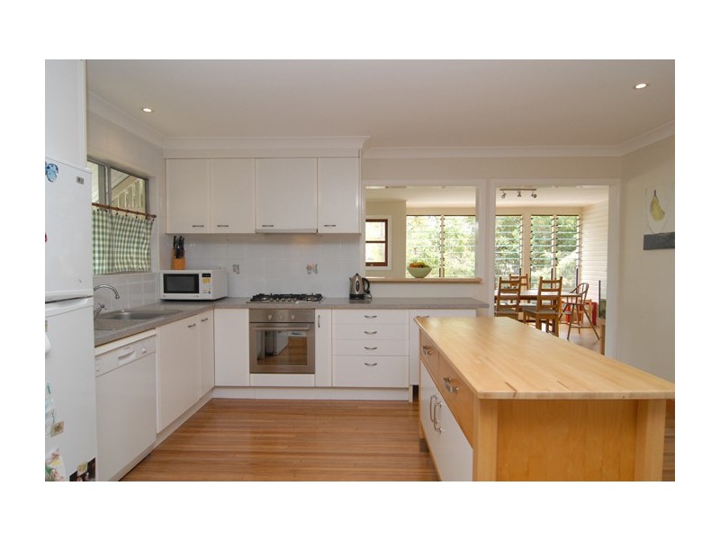 14 Hardwick Street, Wynnum West QLD 4178