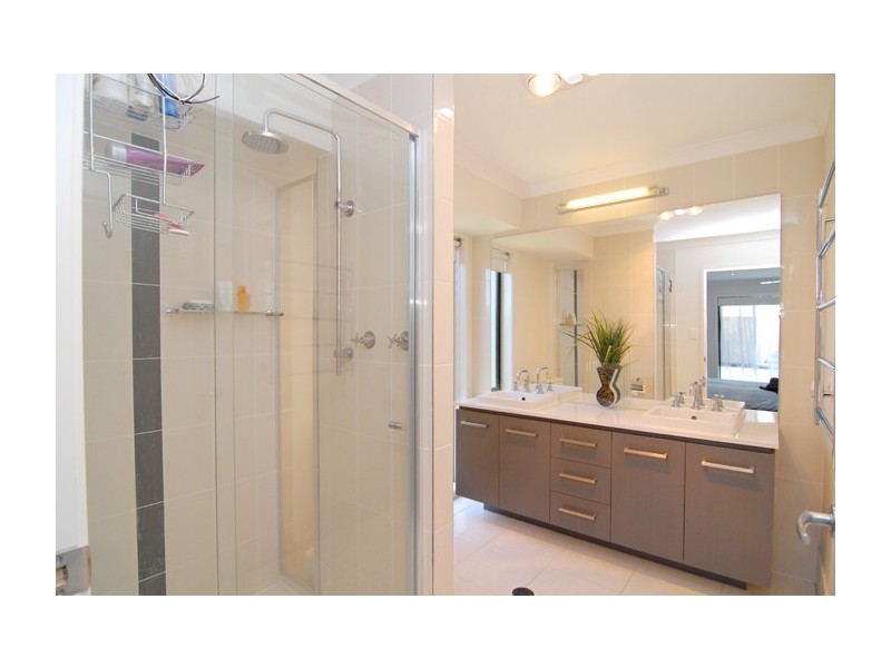 14 Lennox Court, Manly West QLD 4179