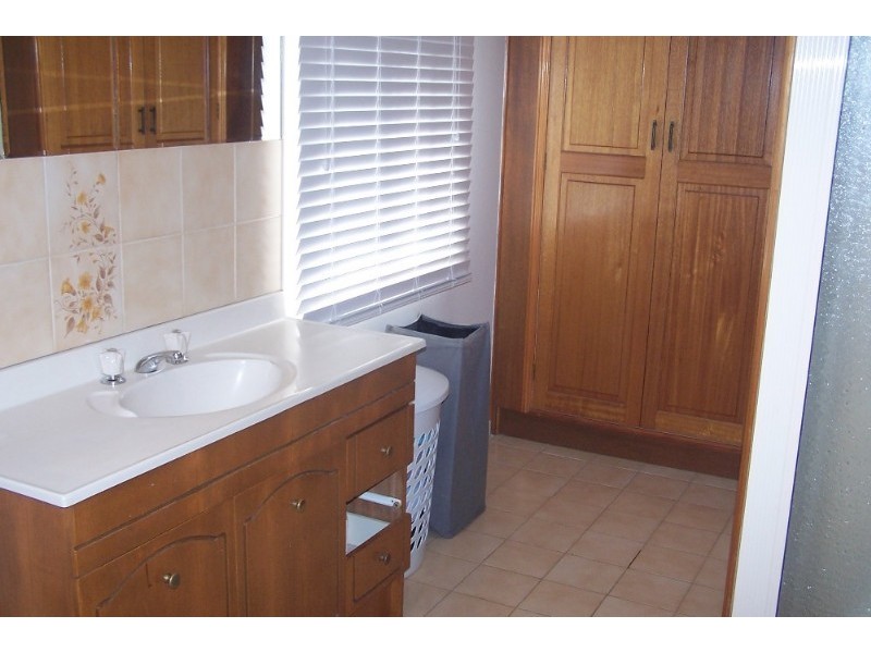 38 Bulgin Avenue, Wynnum West QLD 4178