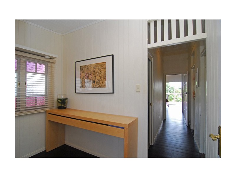 99 Waterview Avenue, Wynnum QLD 4178
